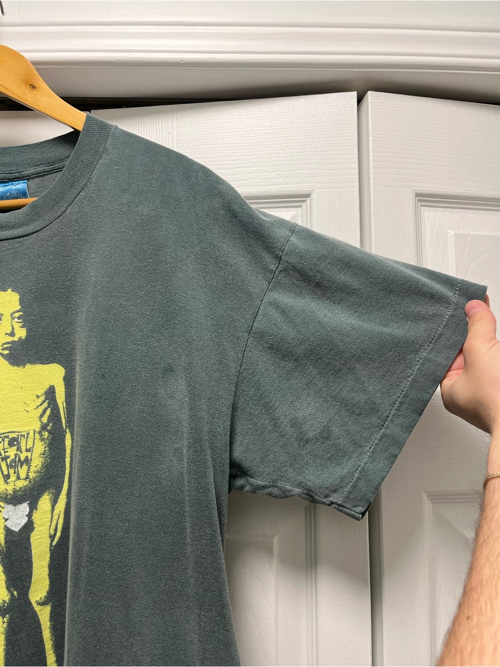 1990s Pearl Jam FUTURE T-shirt - Picture 4 of 16